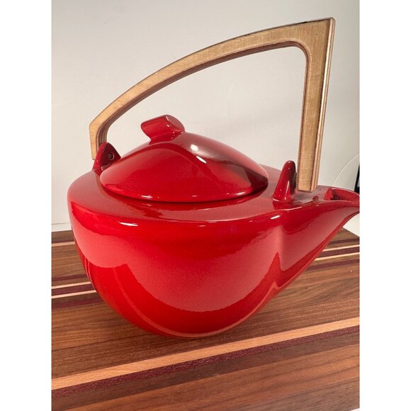 Large Red Ceramic Teapot with Wooden Handle - Picture 3 of 8